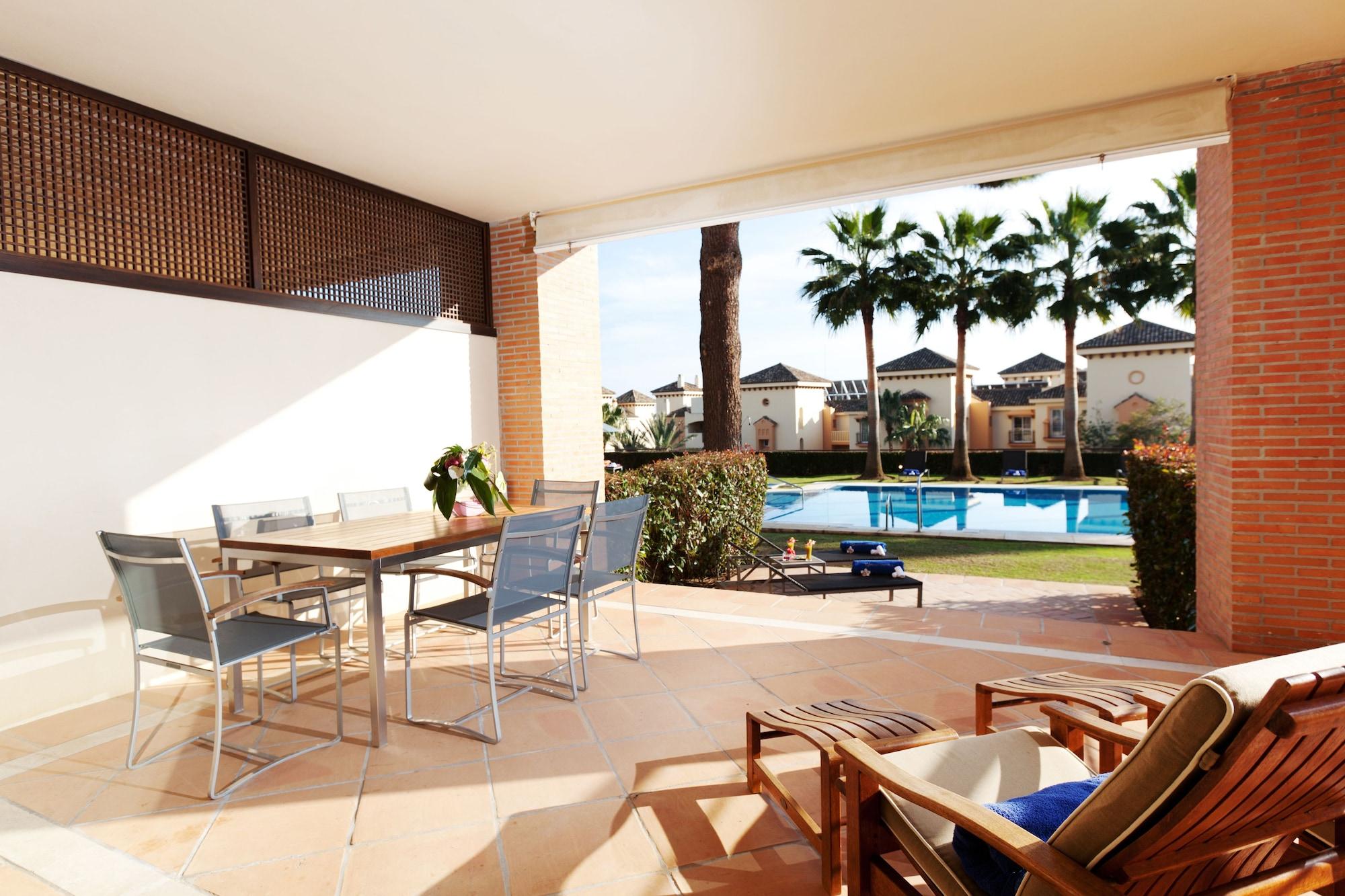Deluxe Villas Don Carlos Resort Marbella Exterior photo
